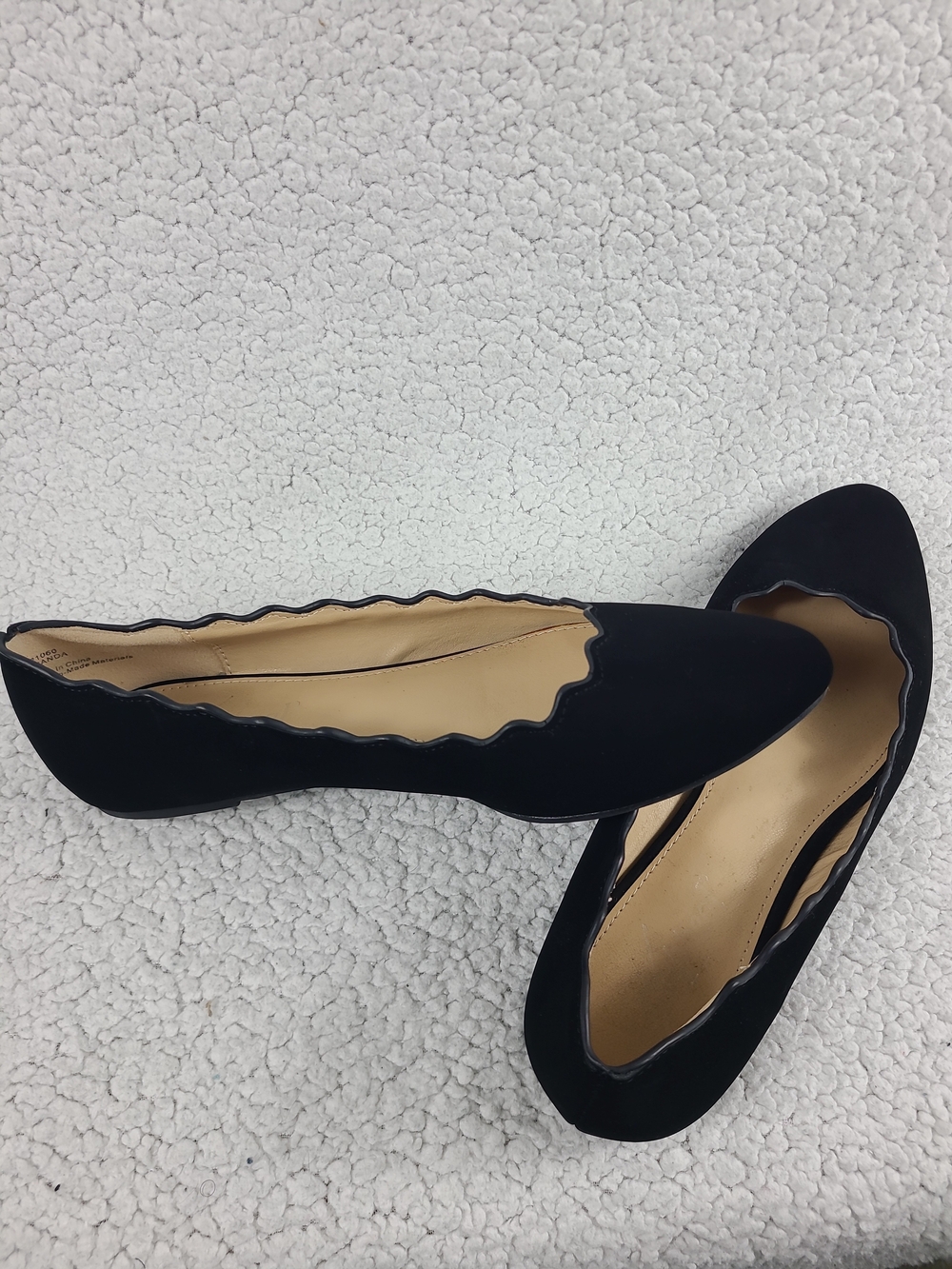 Xappeal Amanda Black Scalloped Ballet Flats Women’s Size 7